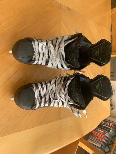 Used CCM Regular Width Size 4 Ribcor 80K Hockey Skates