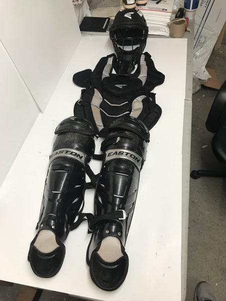 Used Easton Game Time Full Catchers Set Catcher's Equipment