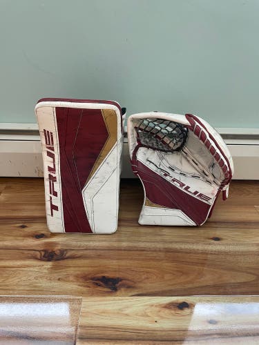 True L12.2 Custom Glove and Blocker