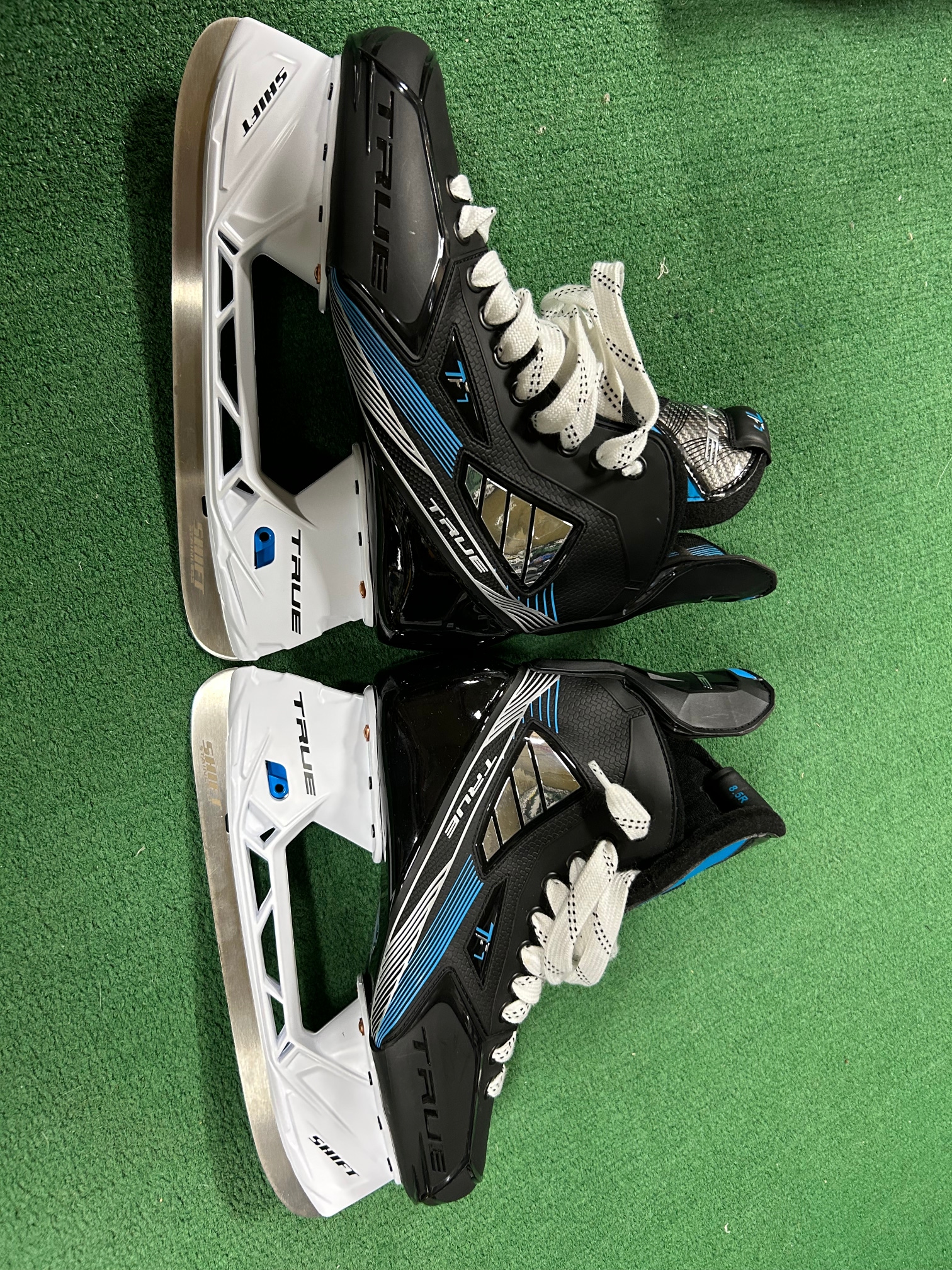 Senior New True TF7 Hockey Skates Regular Width Size 8.5