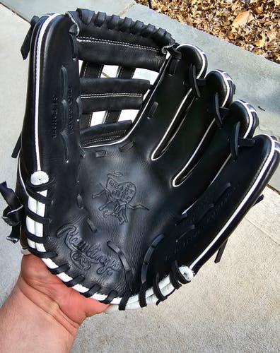 Used Rawlings Right Hand Throw Infield Heart of the Hide Baseball Glove 11.75"