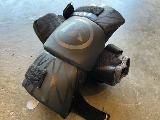 Used Medium Warrior Burn next Arm Pads