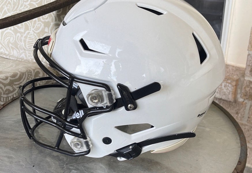 Used Large Riddell SpeedFlex Helmet | SidelineSwap | Buy and Sell on ...