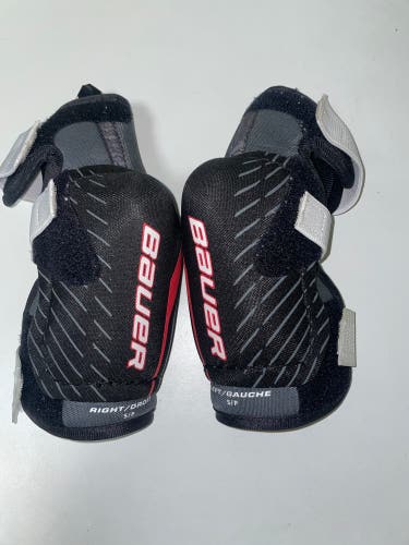 Bauer lil sport Elbow Pads Jr S, Used