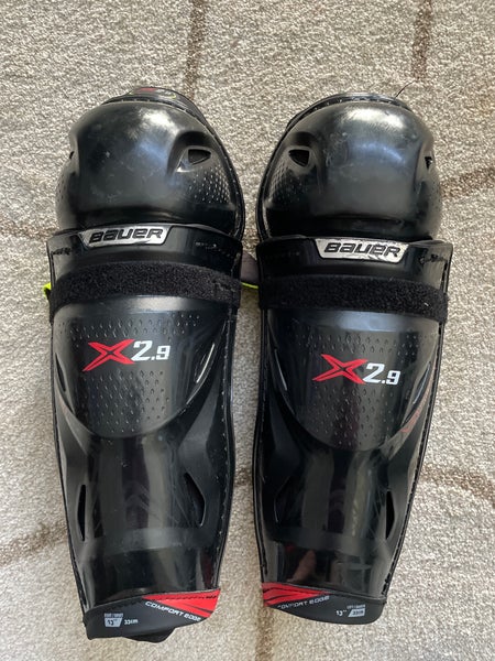 Used Bauer  Vapor Shin Pads