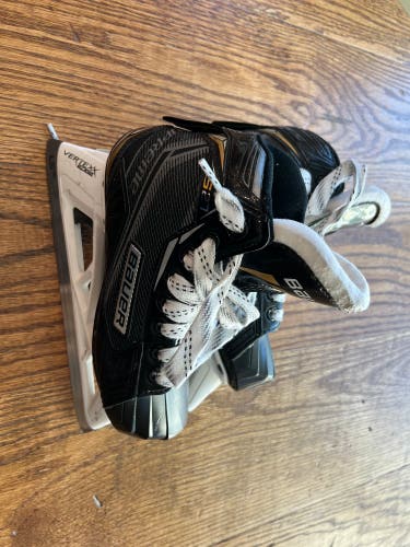 Junior Bauer Supreme Goalie Skates 1D