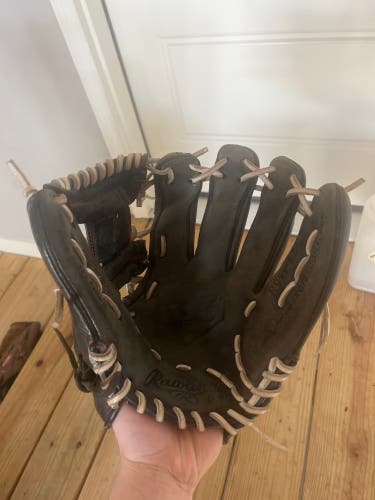 Infield 11.5" R9 Baseball Glove
