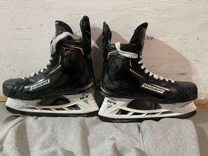 Senior Used Bauer Supreme 2S Pro Hockey Skates Regular Width Pro Stock Size 9