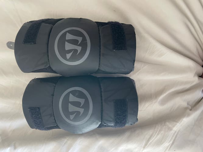 Youth Large Warrior Burn next Arm Pads