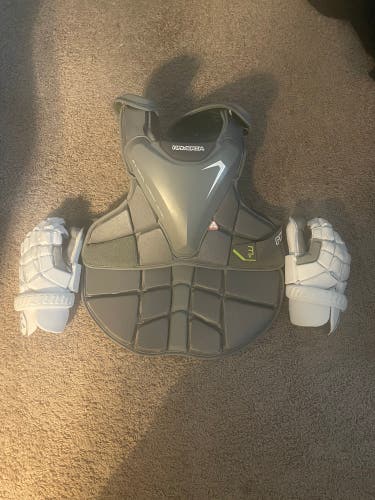 Used Large Maverik Rome RX3 Chest Protector