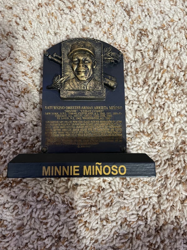 Minnie Miñoso Hall of Fame plaque replica