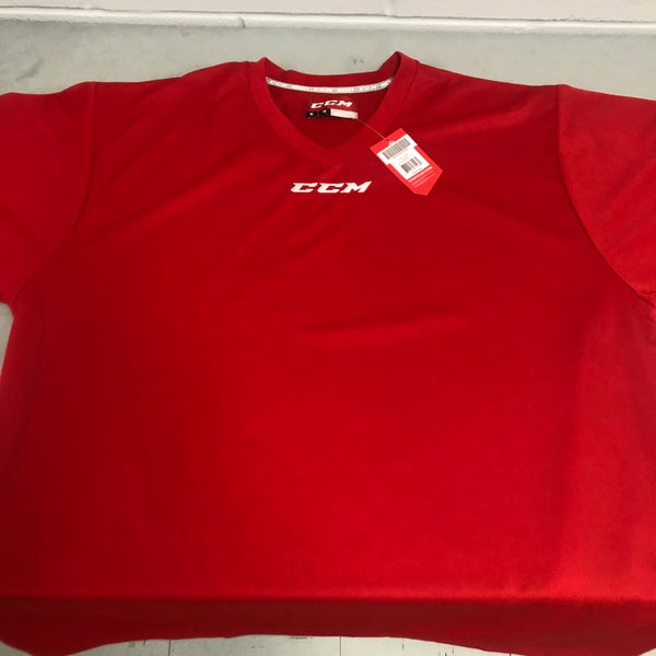 NEW CCM mens XL red practice jersey