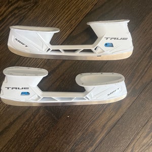 True holders with step steel