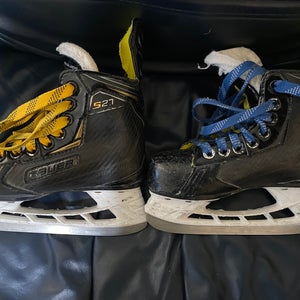 Used Bauer  Size 13 Supreme S27 Hockey Skates