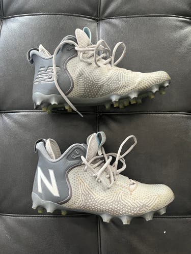 Gray Adult Used Men's Size 8.0 (Women's 9.0) Turf Cleats New Balance High Top Freeze