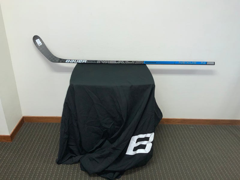 DEMO Senior Right Handed Bauer Nexus N Hockey Stick P28 - 77 Pro Stock