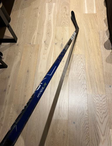 Senior Left Hand P28 Pro Stock Vapor Hyperlite Hockey Stick