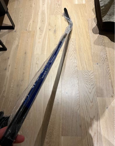 Bauer Vapor Hyperlite Hockey Stick