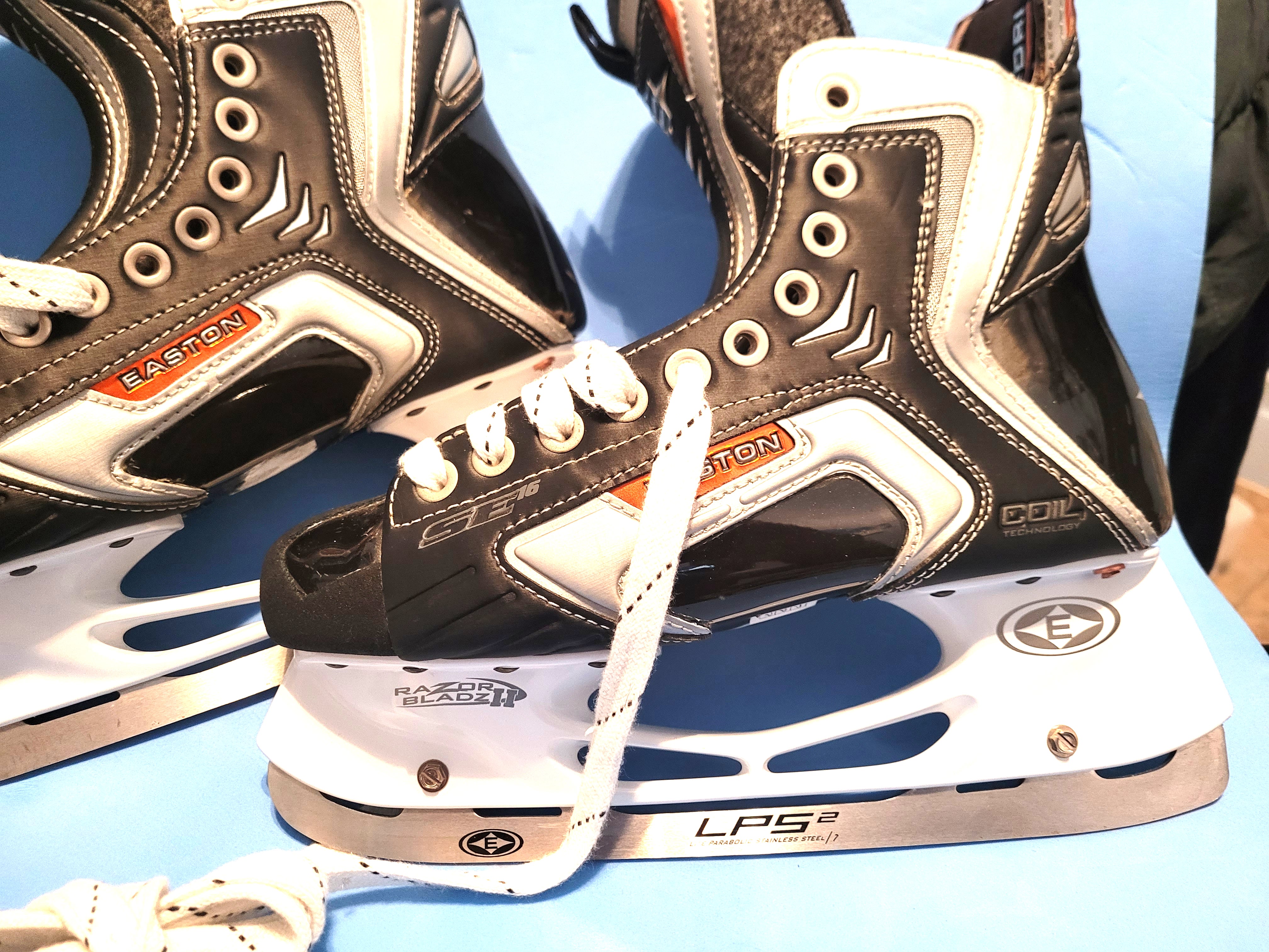 Easton se16 hockey skates 8w