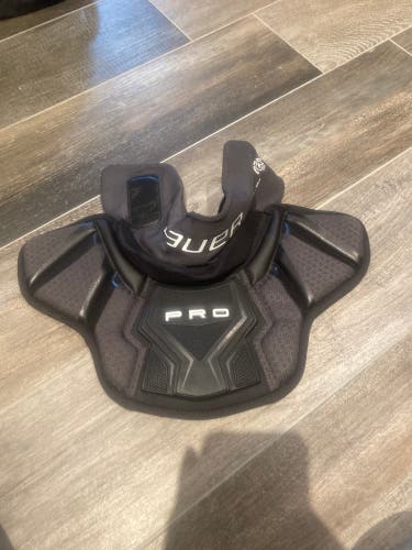 Bauer Pro Neck Guard