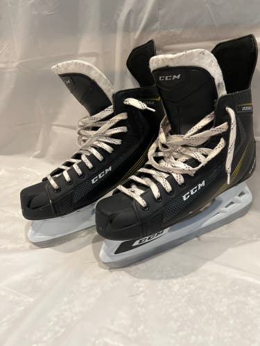 Senior CCM Regular Width  Size 11 Tacks 1052 Hockey Skates