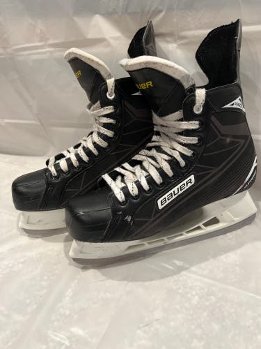 Used Bauer Regular Width  Size 11 Supreme S140 Hockey Skates