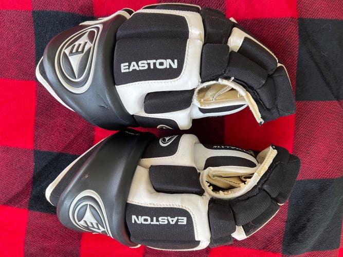 Easton Stealth Senior Hockey Gloves Black White 15” Sr.