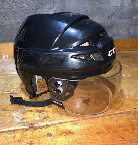 CCM Vector V08 Helmet Medium Senior Pro Stock Black
