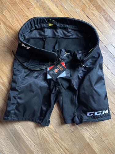 BNWT CCM Supertacks Pant Shell Senior Large