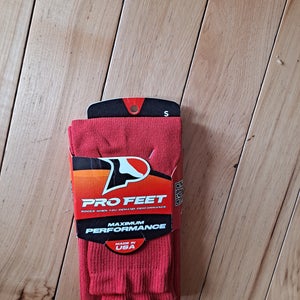 New pro feet red baseball socks