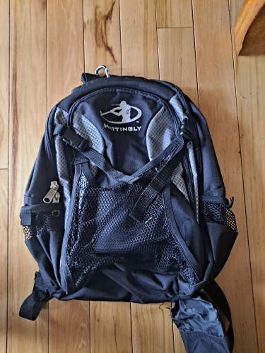 Used Mattingly 1 Bat backPack