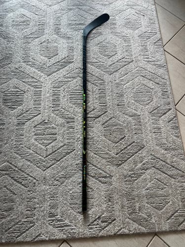 Senior Right Handed P92  Ag5nt Hockey Stick