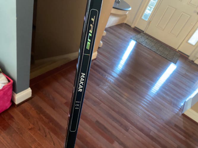 Senior Right Handed Pro Stock Catalyst PX Hockey Stick