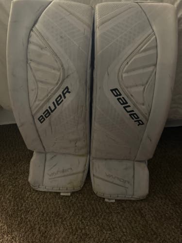 Bauer Vapor X900 goalie pads