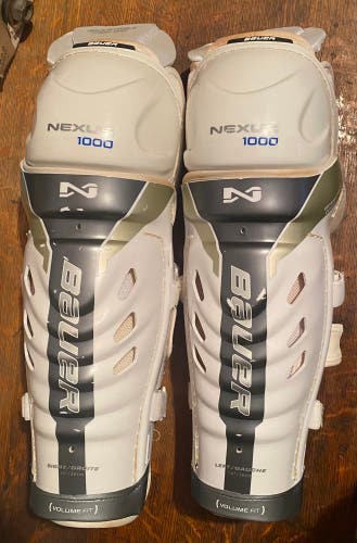 Bauer  Nexus 1000 Shin Pads
