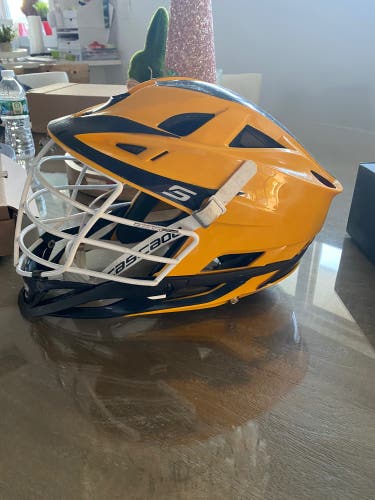 Player's Cascade S Helmet