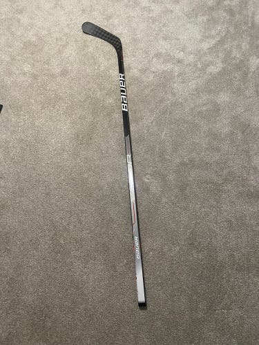 Senior Left Hand P92  Vapor Team Hockey Stick