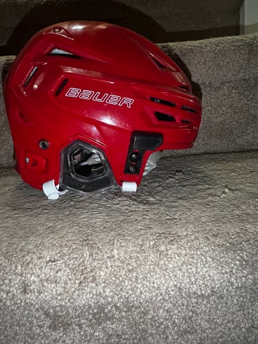 Used Small Bauer  Re-Akt 150 Helmet