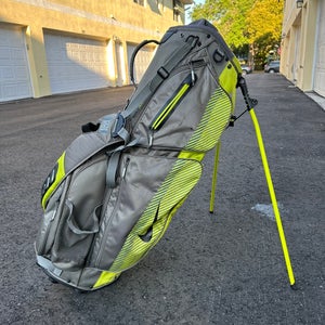 Nike air golf bag