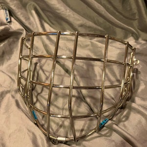 CCM axis 1.5 straight bar goalie cage.