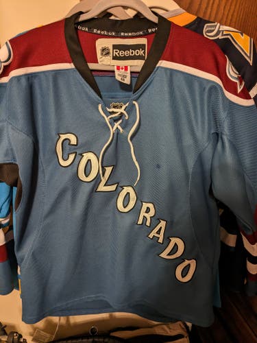 Colorado Avalanche Vintage Home Alternate Jersey
