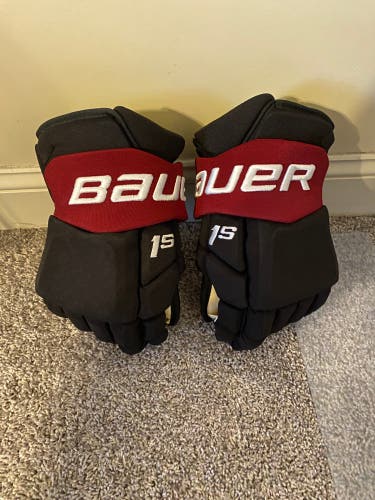 Bauer 1S Pro Stock 15” Hockey Gloves