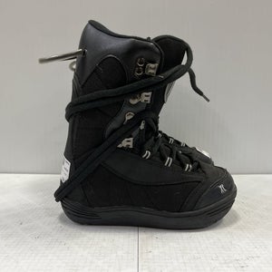 Used Xl Size 1 Junior 01 Boys' Snowboard Boots