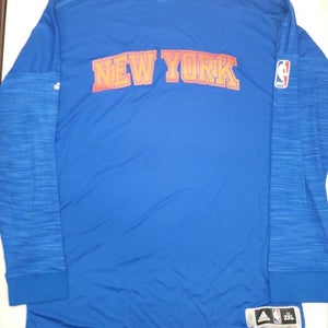 30321 Adidas NEW YORK KNICKS Game Used Authentic "Warm Up" Long Sleeve Shirt COA