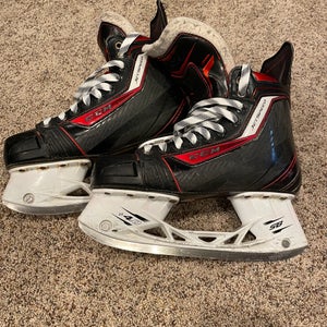 Junior Used CCM Hockey Skates Regular Width Size 6.5