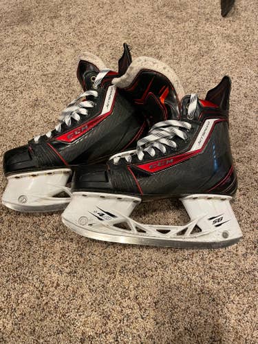 Junior Used CCM Hockey Skates Regular Width Size 6.5