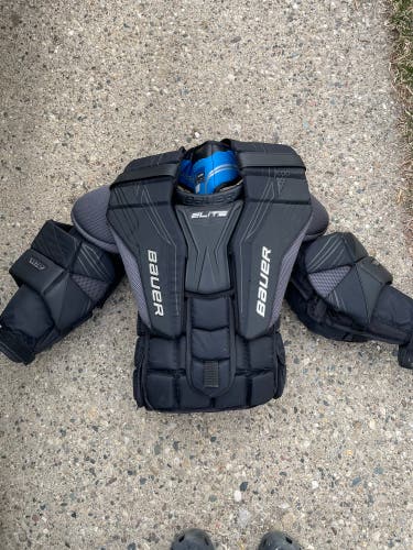 Used Large Bauer  Elite Goalie Chest Protector