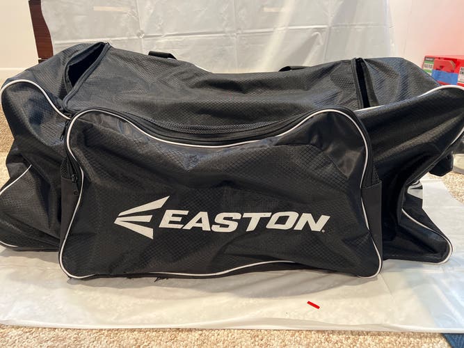 Easton E700 Hockey Roller Bag