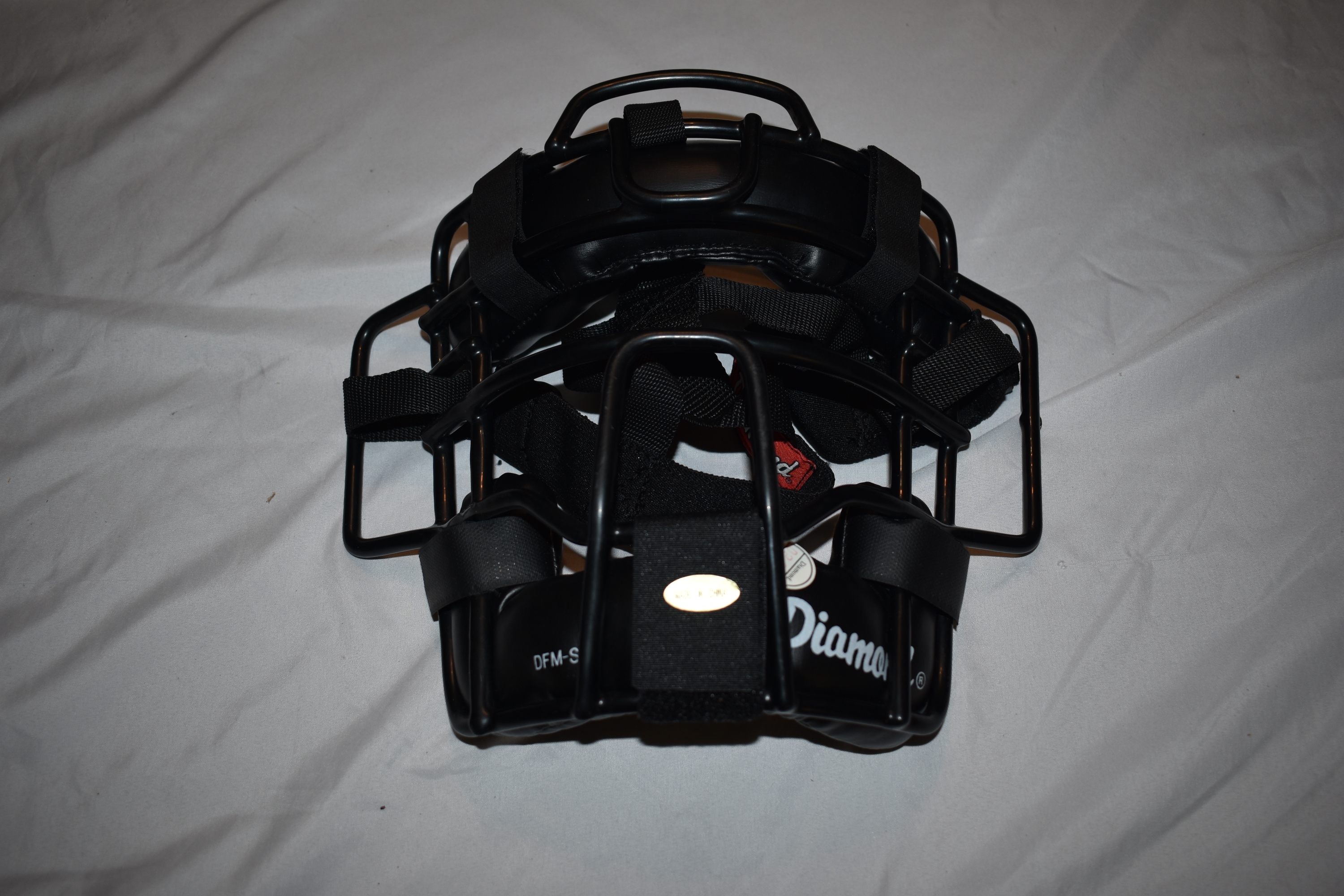 NEW - Diamond DFM-SB Catcher/Umpire Face Mask, Black
