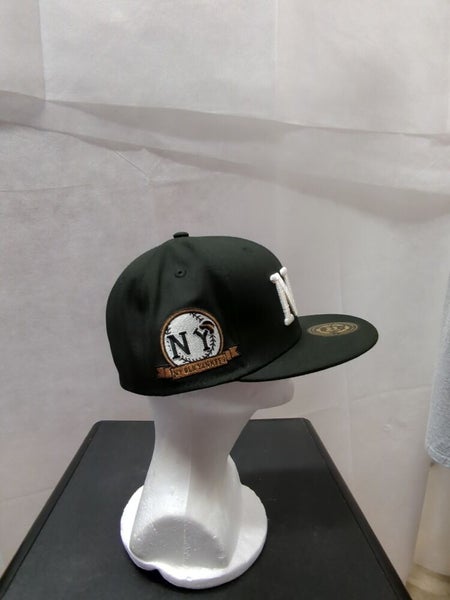 Men's New York Black Yankees Rings & Crwns Black Snapback Hat